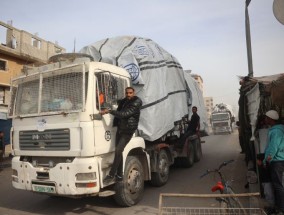 以色列无人机袭击加沙救援车队，造成12人死亡，饥饿危机加深